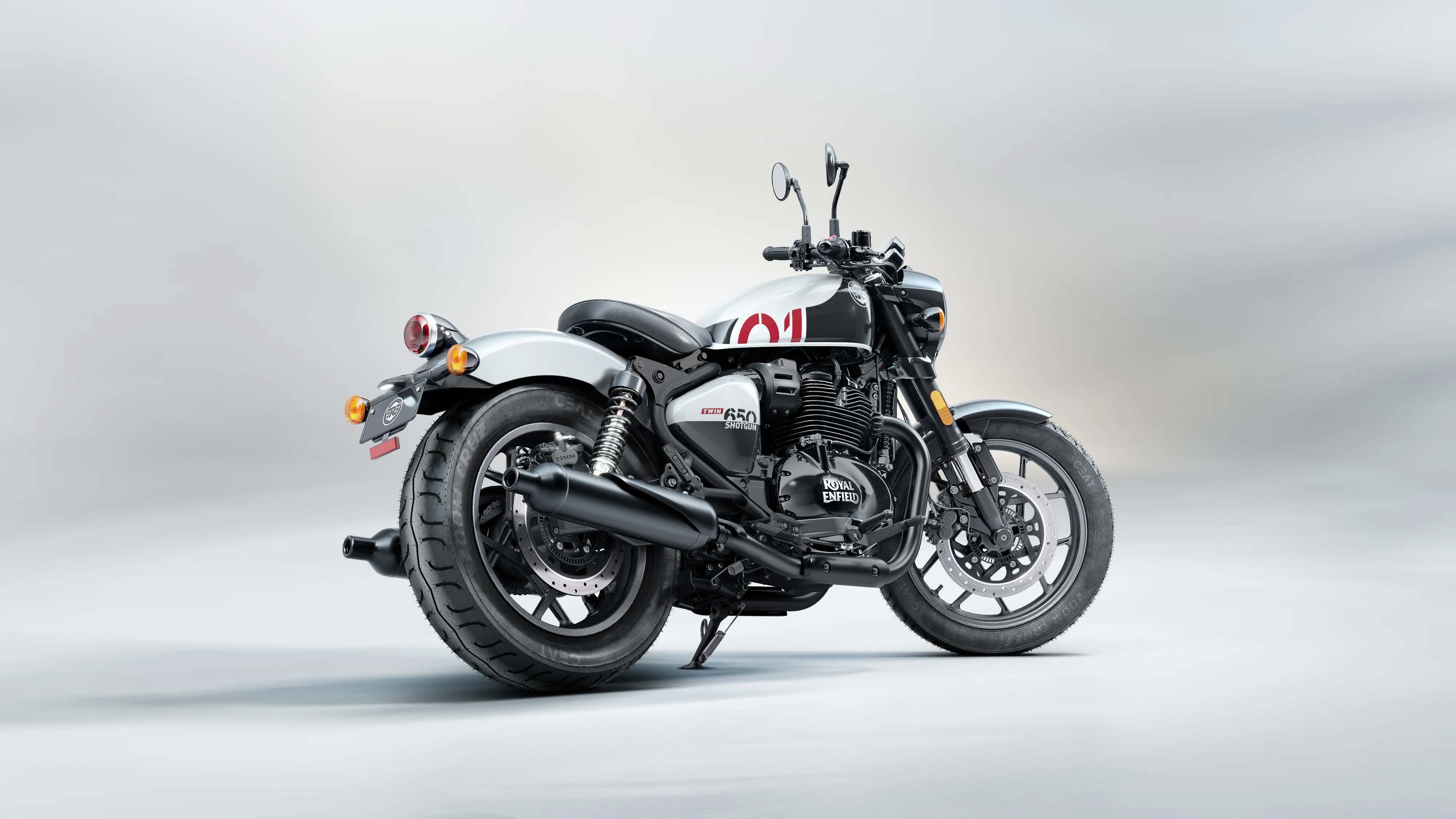 Мотоцикл Royal Enfield Shotgun 650 Stencil White от мотосалона Мото-Тайм