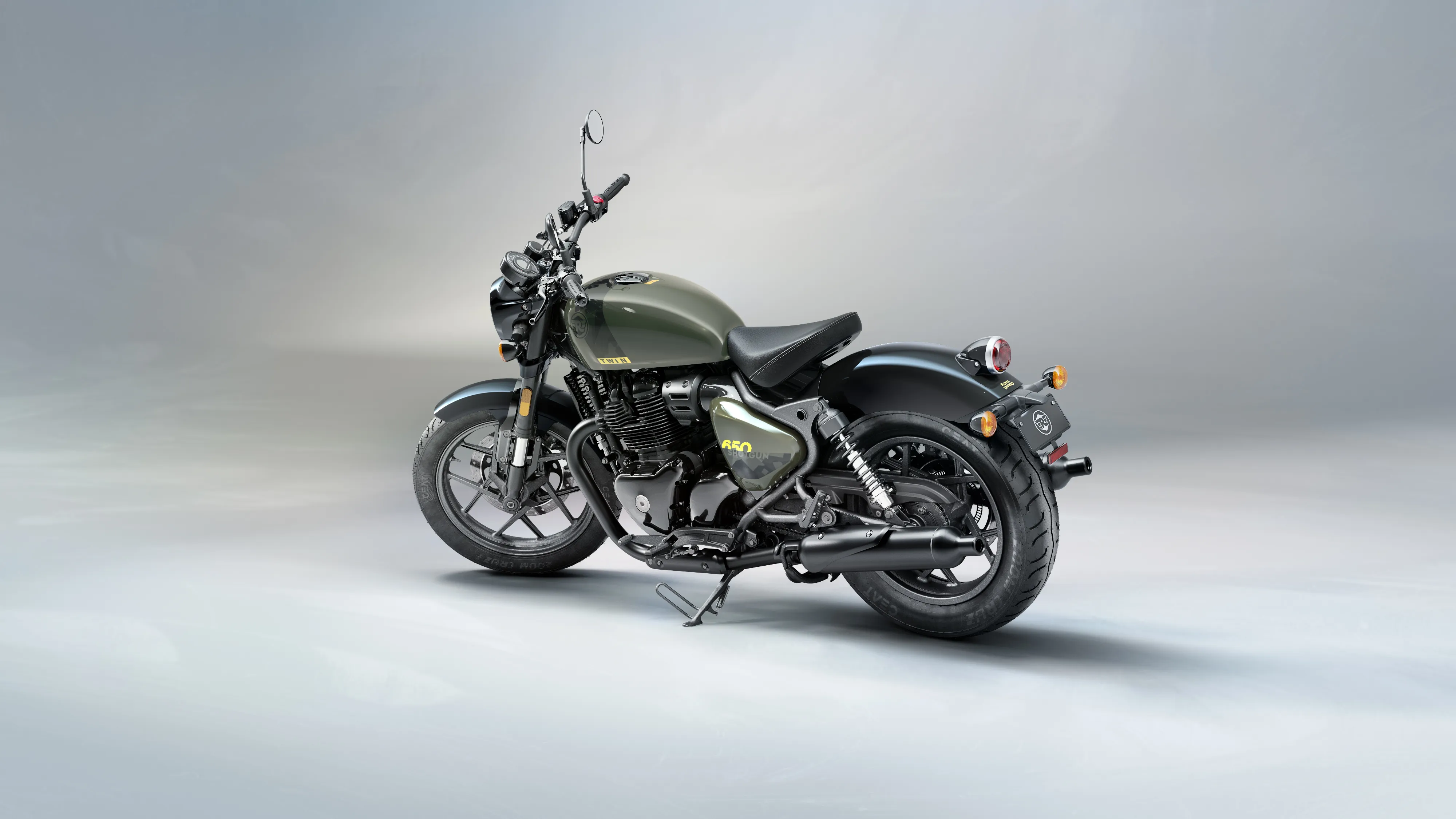 Мотоцикл Royal Enfield Shotgun 650 Drill Green от мотосалона Мото-Тайм