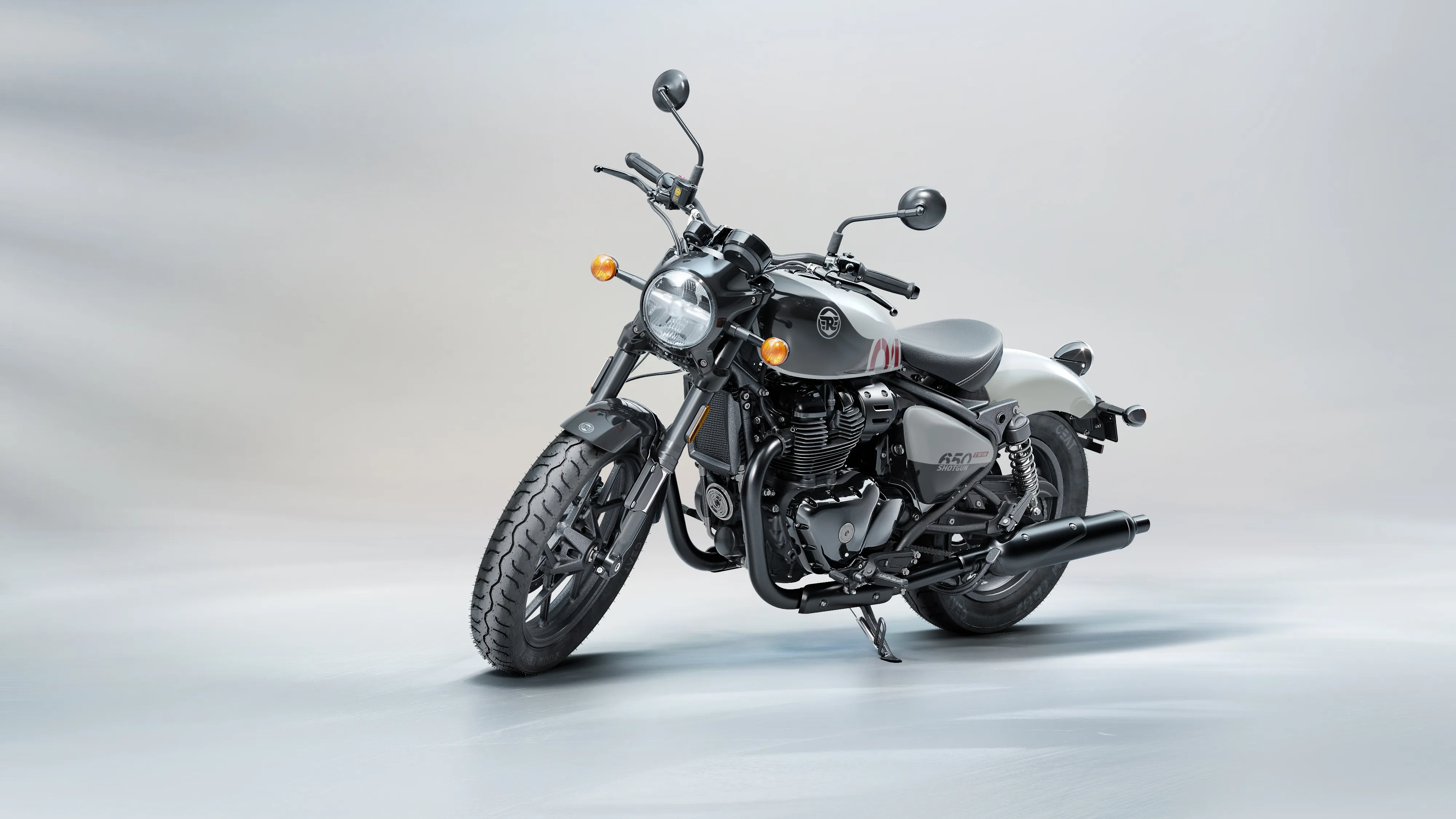Мотоцикл Royal Enfield Shotgun 650 Stencil White от мотосалона Мото-Тайм